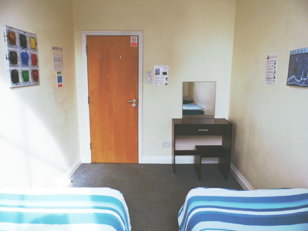 The Queens Hostel Бристол Екстериор снимка
