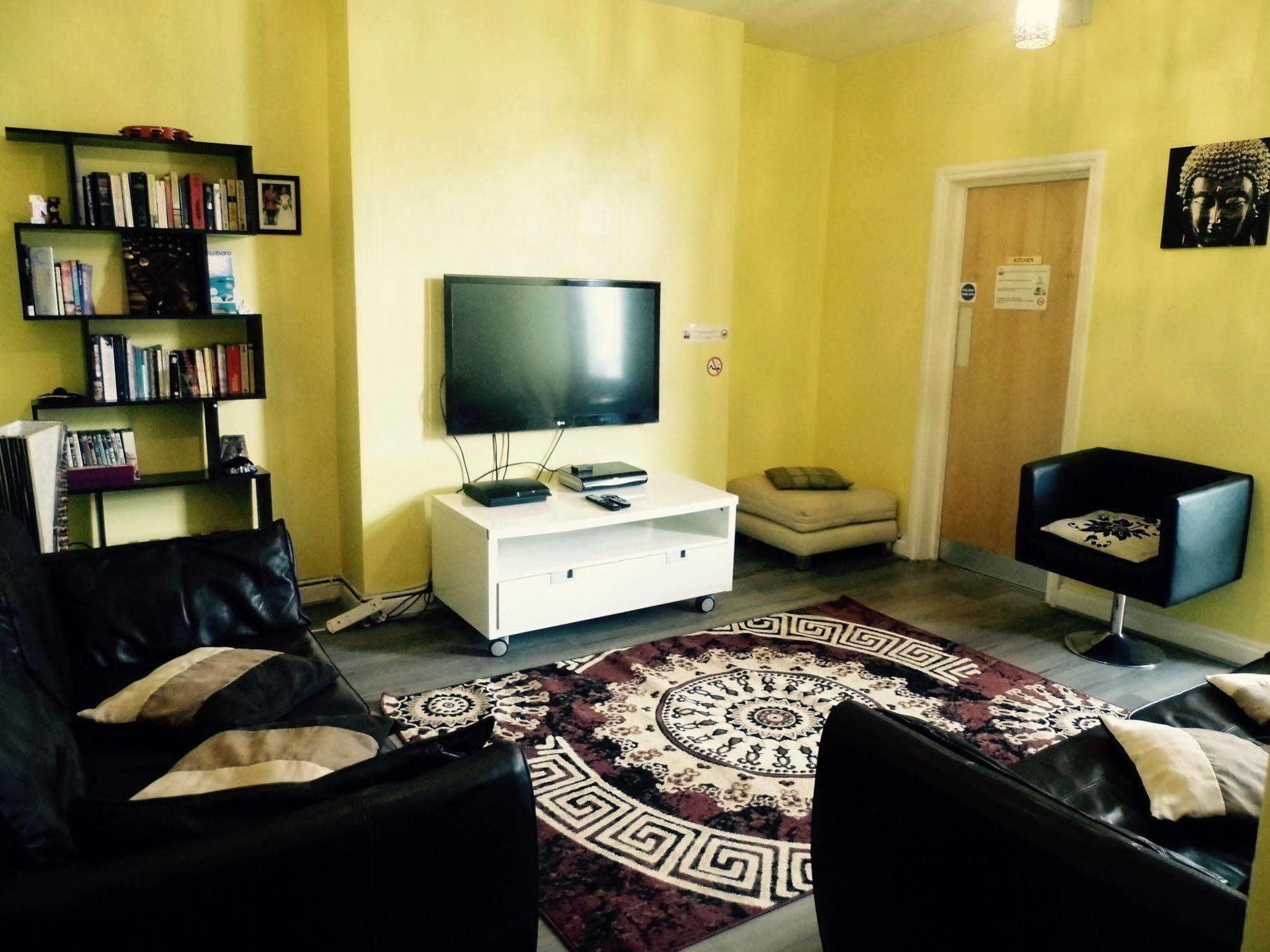 The Queens Hostel Бристол Екстериор снимка